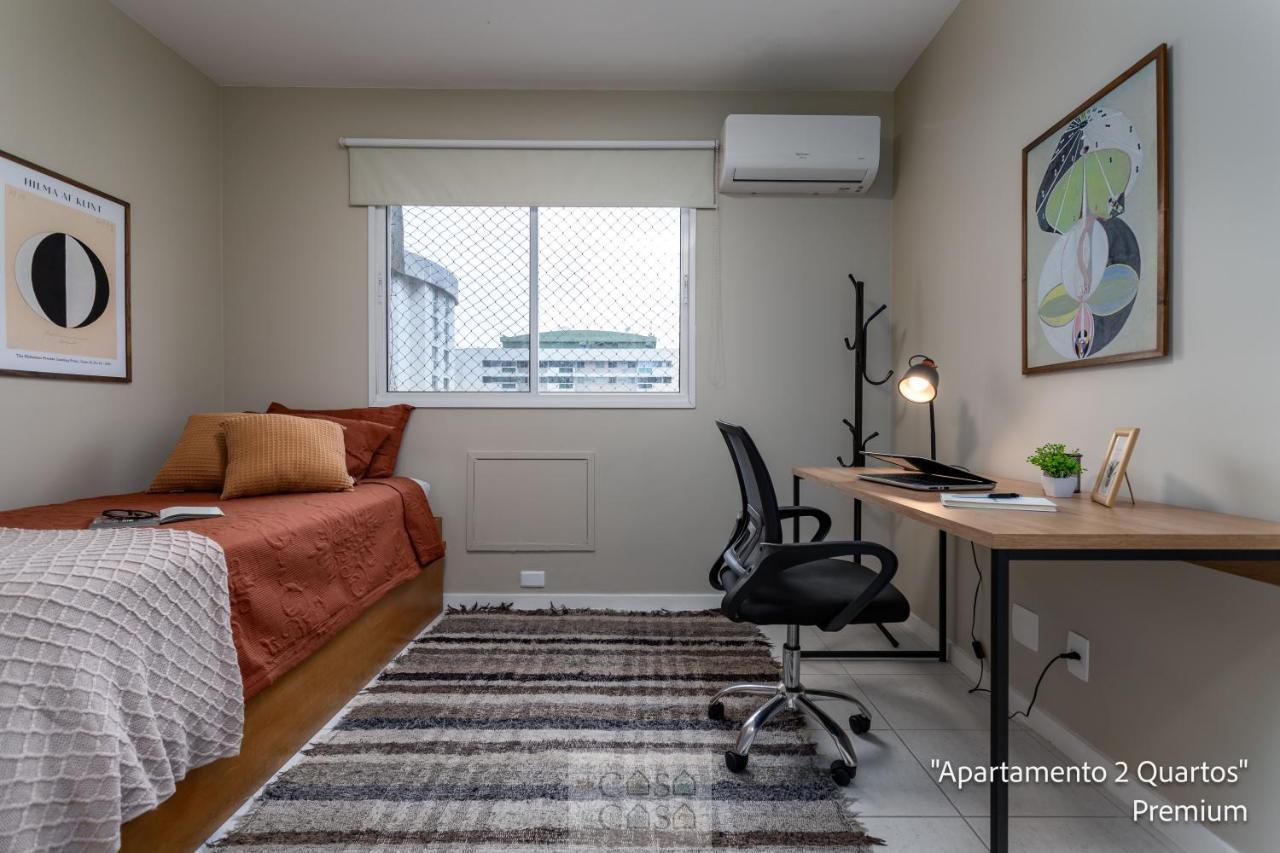 2 Quartos Com Varanda A 300m Riocentro Wi-fi 120mbps E Cozinha Completa - Com Piscina, Estacionamento, Portaria 24h E Parquinho Infantil - Indicado Grupos, A Trabalho E Criancas Rio de Janeiro